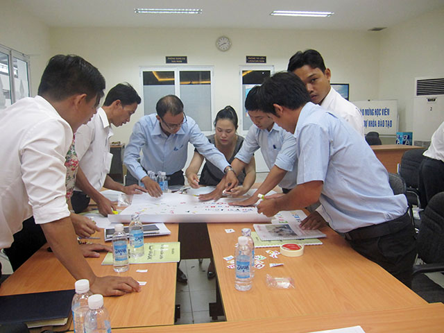 Kỹ năng bán hàng & chăm sóc Khách Hàng chuyên nghiệp - ISUZU (29 & 30.09.2014)